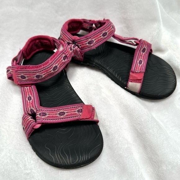Kids Teva Hurricane 3 pink raspberry sandals size 12 - Picture 1 of 7